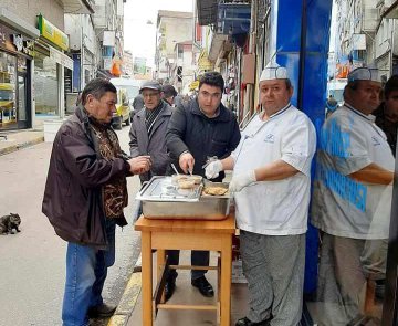 Mavi Köşe Geleneği Bozmadı